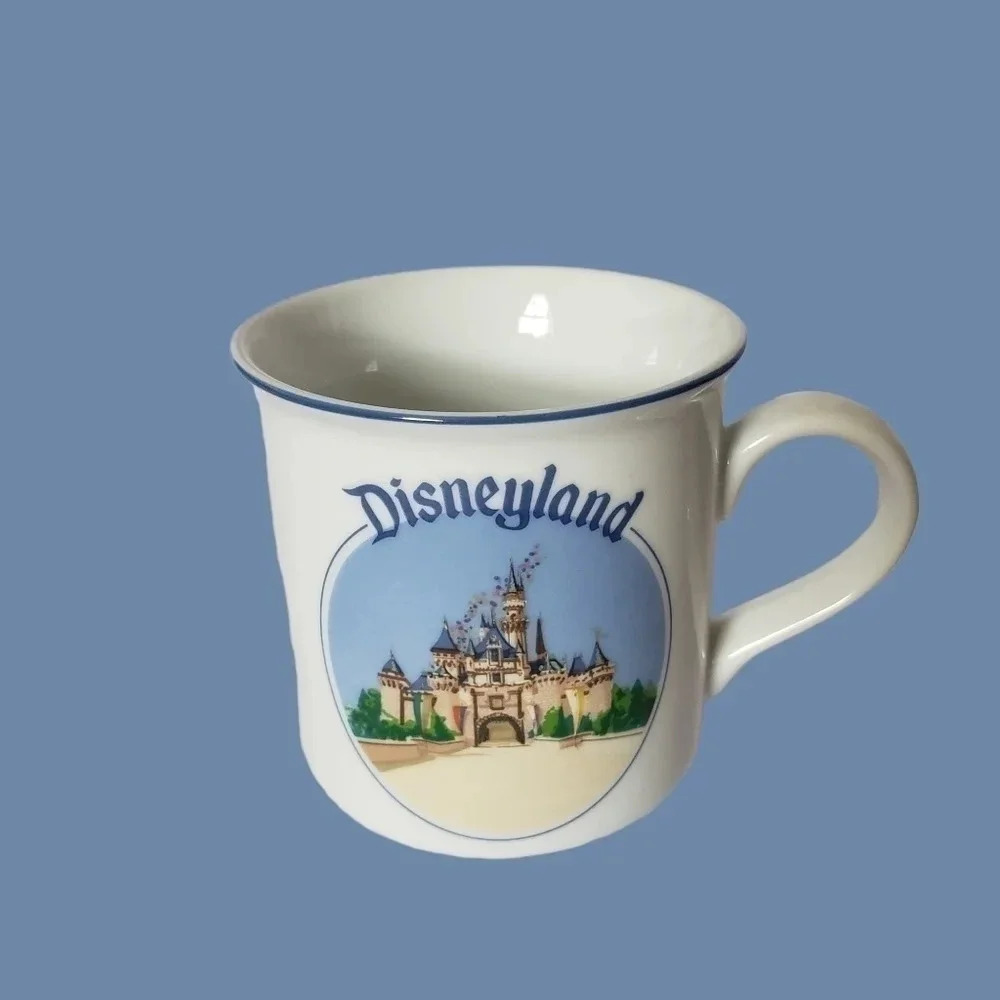 -Disneyland vtge coffee cup mug wht/blue